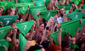 Trois défenseures des droits à l’avortement nous confient leur histoire porteuse d’espoir